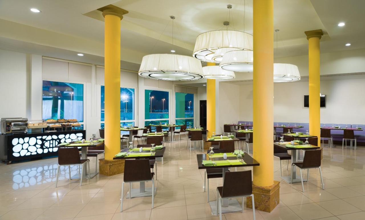 City Hotel Duqm Exterior photo